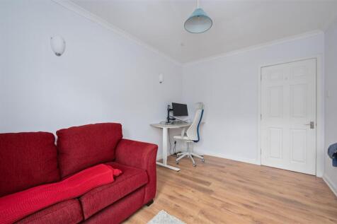Apt4PrioryLane012.JPG
