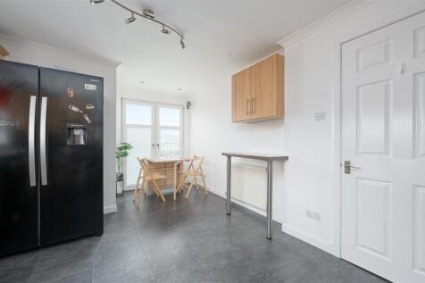 Apt4PrioryLane017.JPG