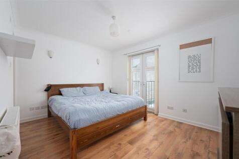 Apt4PrioryLane020.JPG