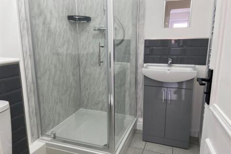 Shower Room.jpg