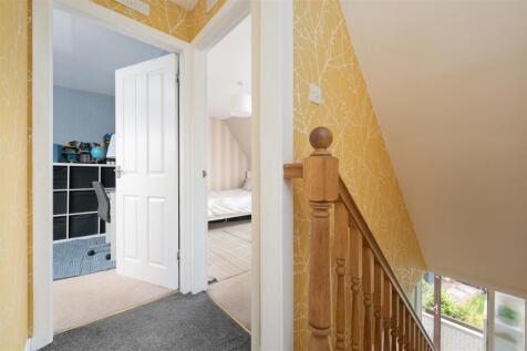 2ThimblehallPlace024.JPG