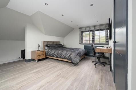 29GardenPlace027.JPG
