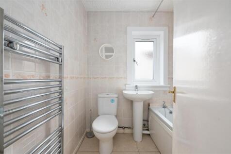 34DunimarleStreet020.JPG
