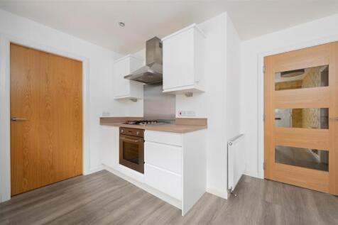 86McDonaldStreet014.JPG