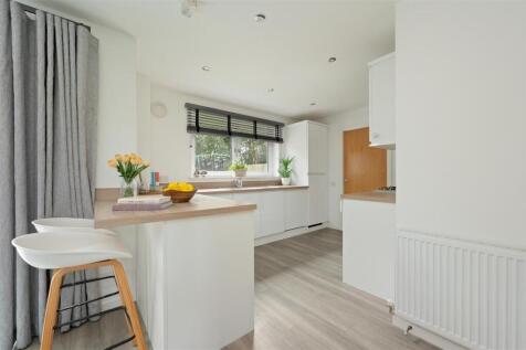 86McDonaldStreet015.JPG