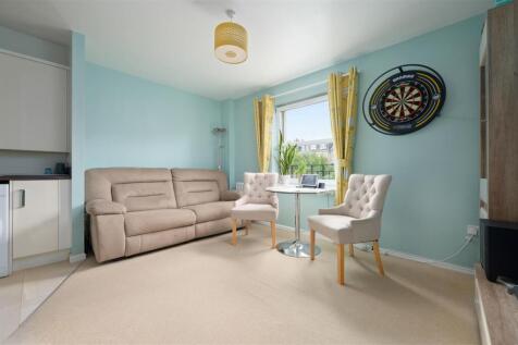 129LadyCambpellsCourt006.JPG