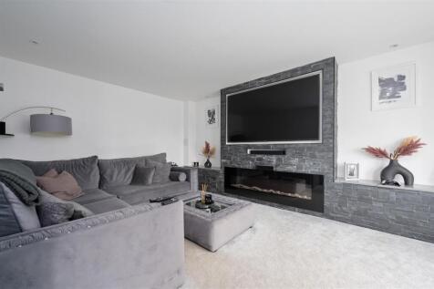 2MiddlebankCrescent007.JPG