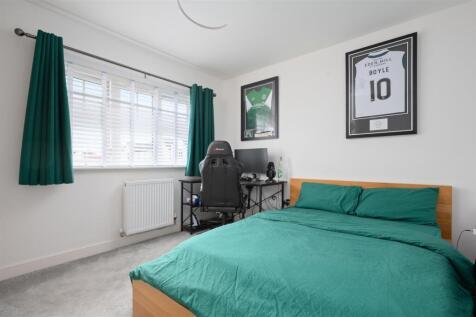 2MiddlebankCrescent021.JPG