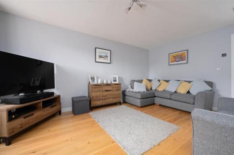 16DundonnellWay006.JPG