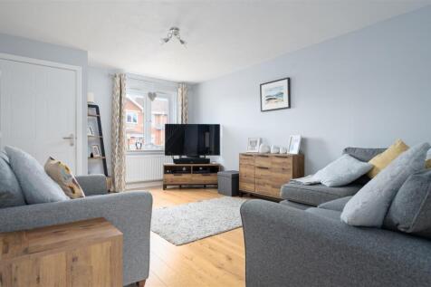16DundonnellWay007.JPG