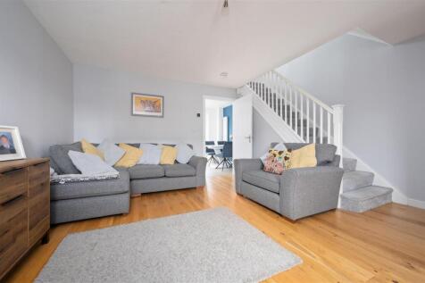 16DundonnellWay008.JPG