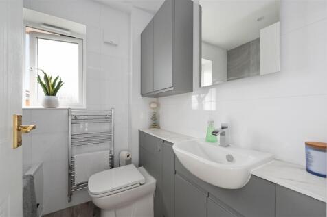 16DundonnellWay020.JPG