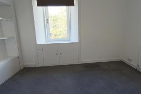 9. Bedroom 1.JPG