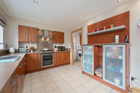 40ManorGardens020.JPG