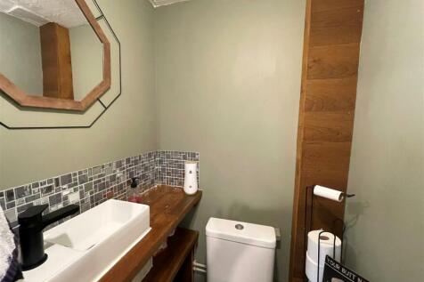 Separate WC
