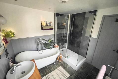 Downstairs Bathroom