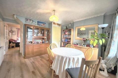 dining room.jpg
