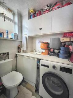 downstairs WC.jpg