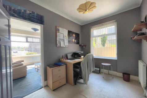 Bedroom 3 / Office