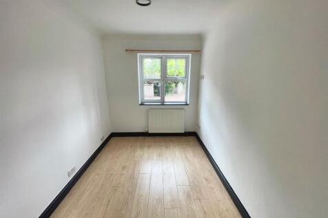 Bedroom 4 / Study