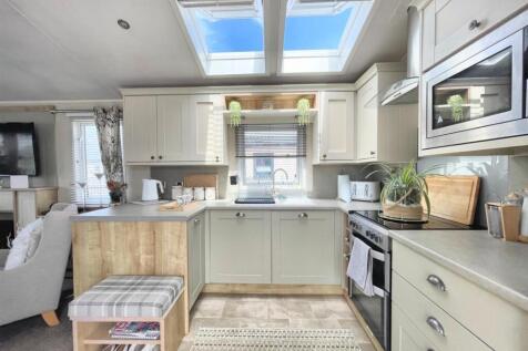 Kitchen Area.jpg