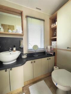 En Suite,,.jpg