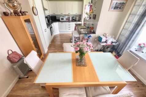 Dining / Kitchen