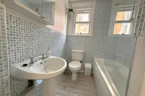 Bathroom.jpg