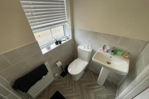 En-suite Bathroom