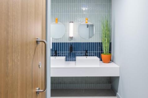 Toilet8.jpg