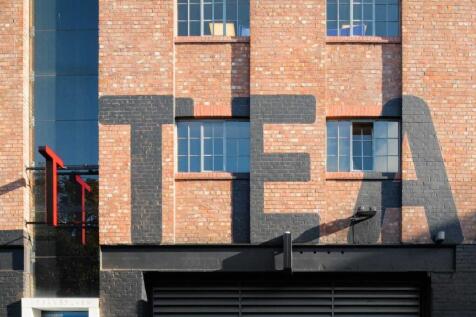 tea_factory_fm927_3_2_3840x2560_5d53fffa318cbb08