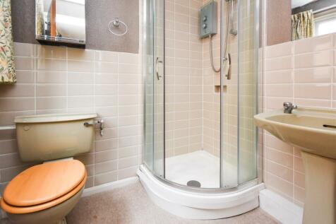 30 Sytch Lane - Shower Room.jpg