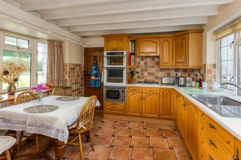 Rose Cottage-kitchen1b.jpg