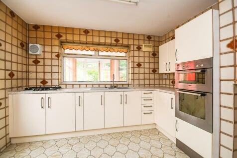 6 Common Road-kitchen.jpg