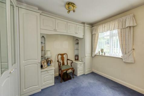 Holly Trees Lodge-Bedroom2.jpg