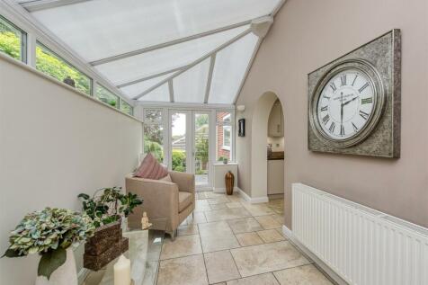 3 High Meadows-dining3.jpg