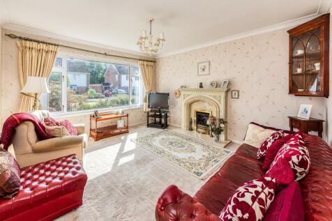 Living Room.jpg