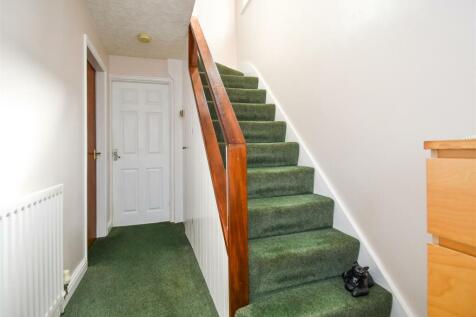 10 Waverley Crescent - Hallway.jpg