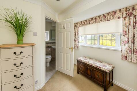 Cornerways-Dressing Room.jpg