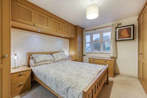 41 Penleigh Gardens-bed1 RE.jpg