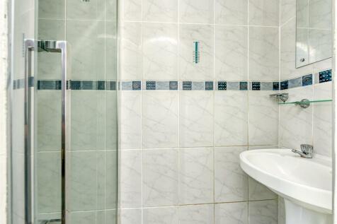 44 Gervase Drive-Shower.jpg