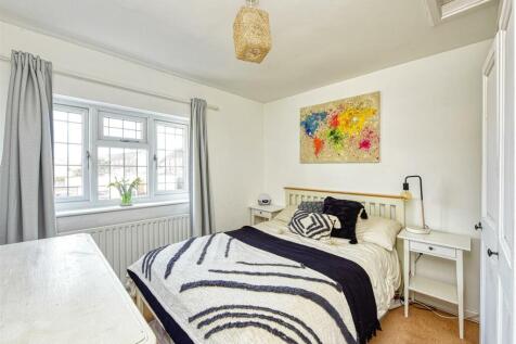 48 Van Diemans Road-bed1.jpg