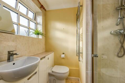 6 Redmoor Gardens-Shower Room.jpg