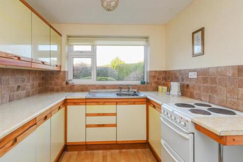 2 Green Acres - Kitchen.jpg