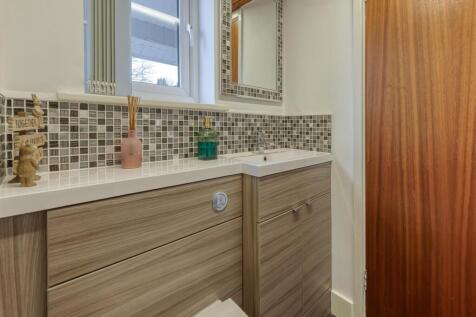 Coppins-cloakroom.jpg