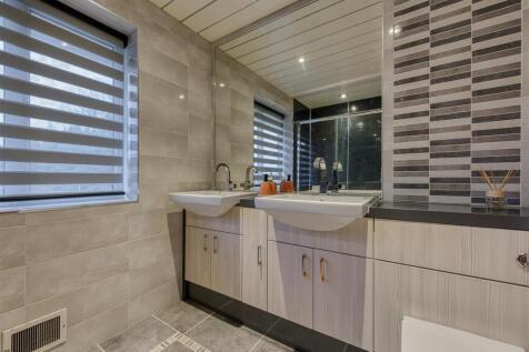 Coppins-shower room2.jpg