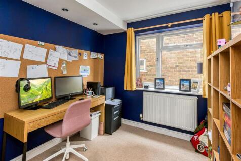 82 Station Road-Office.jpg