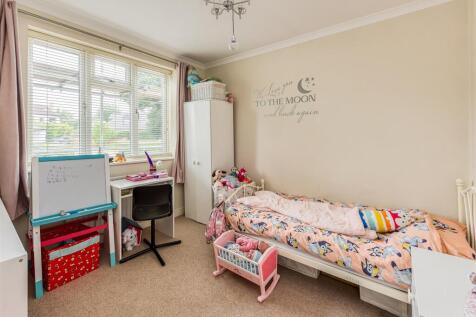 82 Station Road-Bedroom 4.jpg