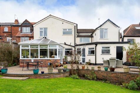 66 Sedgley Road-garden5 FEB25.jpg