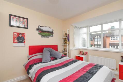 7 Griffiths Drive - Bedroom 2.jpg